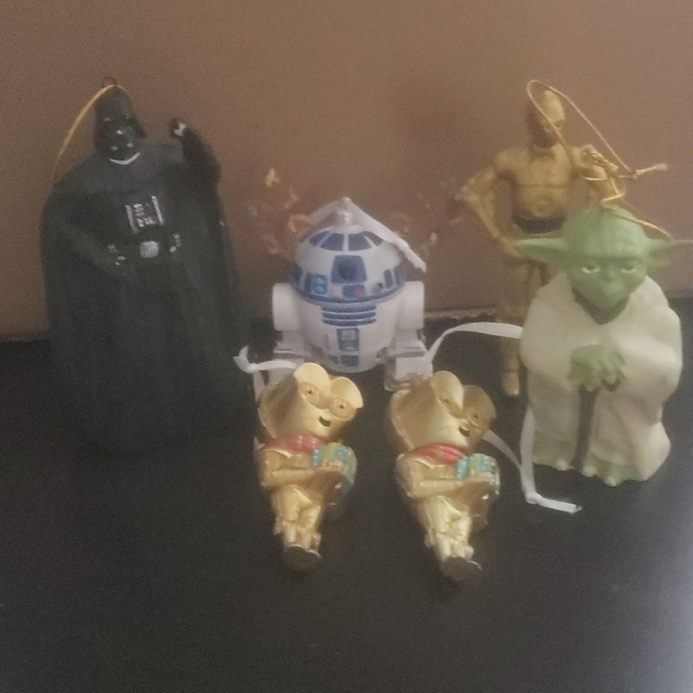 6 Hallmark Star Wars Christmas Oranments